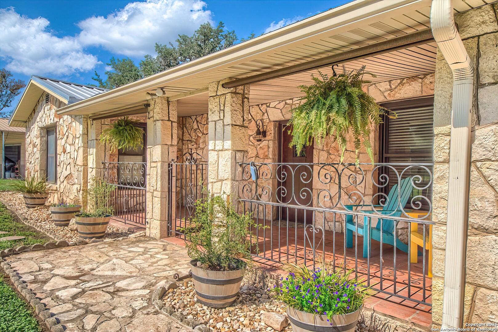 Image 1: Wide Front Porch