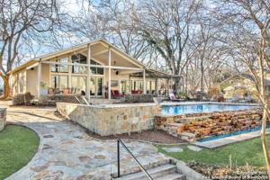 525 LAKE PLACID DR