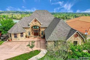 407 Del Mar Dr