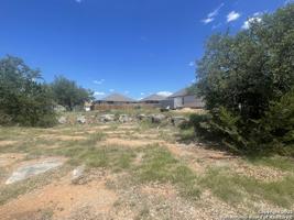 1305 Laurel Cove