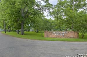 116 LAKESIDE DR