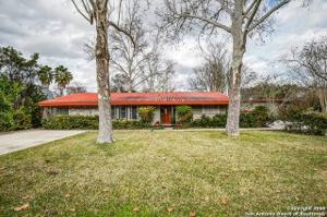 526 ADMIRAL BENBOW LN