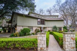 425 SPYGLASS RD