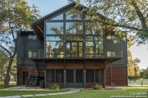 152 CYPRESS WAY