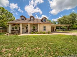 447 LAKECREEK DR