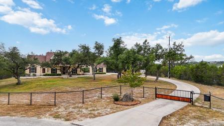 1012 Rivers Peak