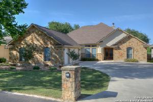 255 MACKENZIE DR