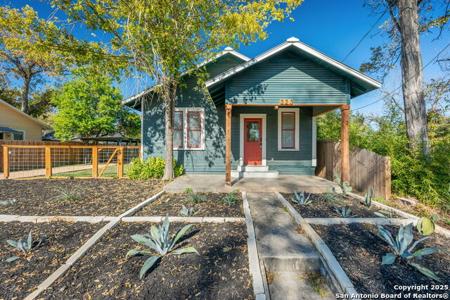 323 SAINT MARY ST