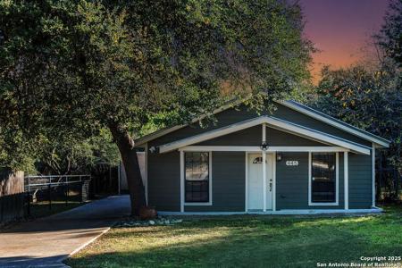 445 Scenic Hills