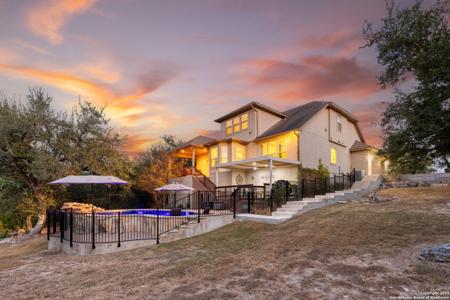 755 Panorama Point