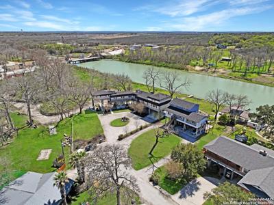 174 Lakeside