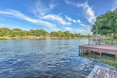 2632 WilliamsLakeshore