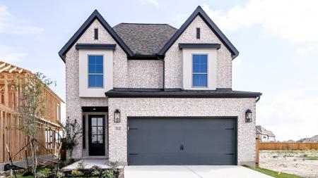 712 Athabaska Trail