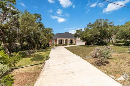 573 MOUNTAIN OAKS DR