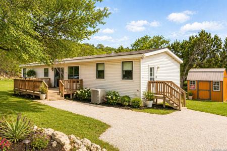 750 Regina Dr