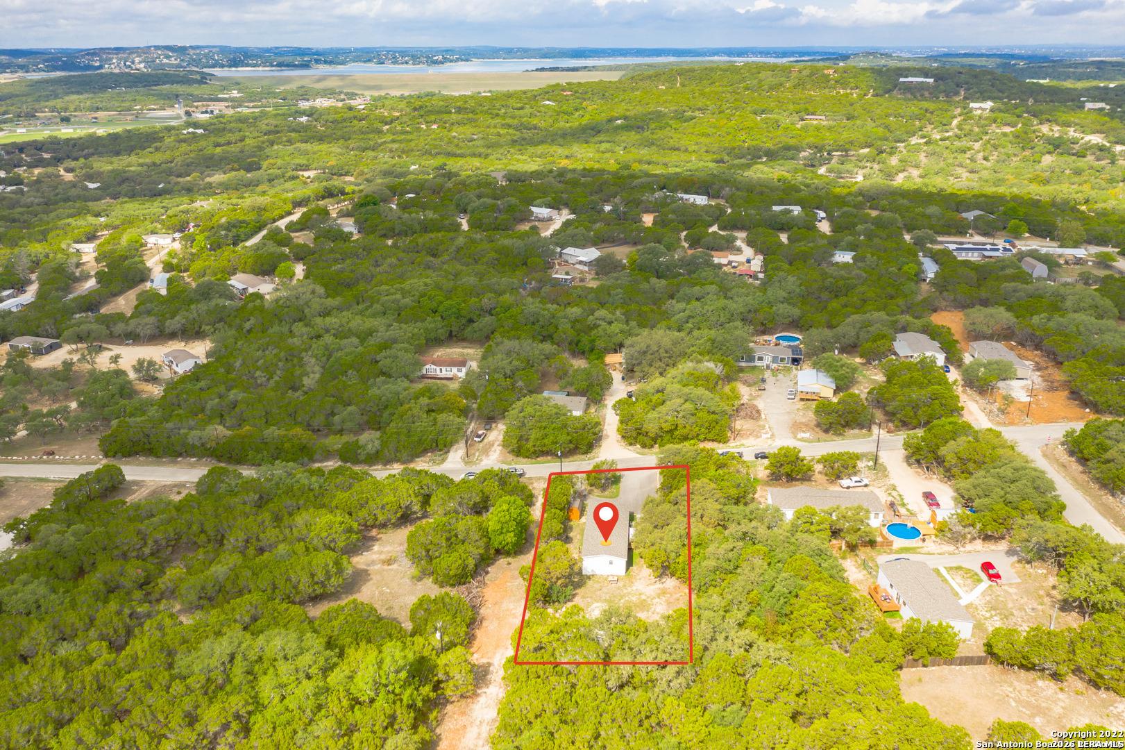 Image 3: Just a short drive to Canyon Lake!