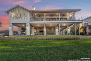 530 WOODLAKE DR