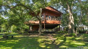 438 RIVERVIEW RD