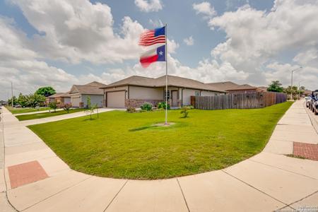 171 Laurel Grace