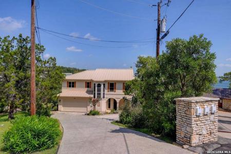 161 VILLAGE DR