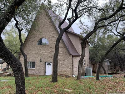 1076 Eastview