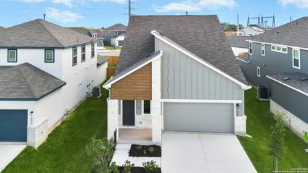 1550 Estelea Grove