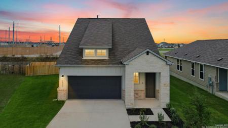 1522 Bluff Path