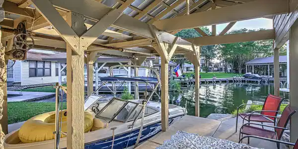 401 Lake Point