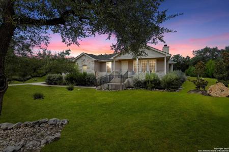 1608 Lake Ridge