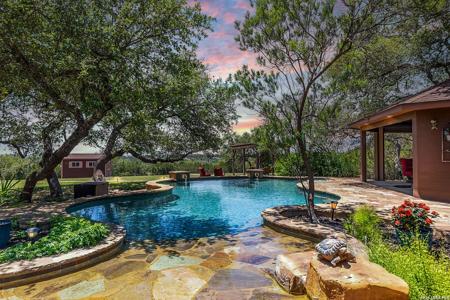 208 Ridge Pt