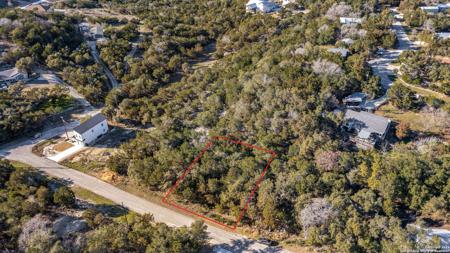 773 FIREFLY DR