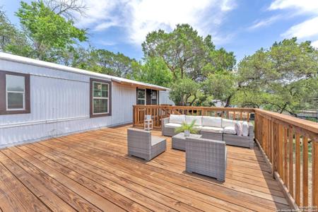 337 Buckhorn Dr