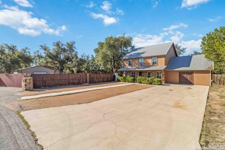1503 Lakeview