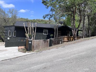1156 Deerwood