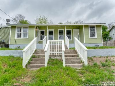 920 McQueeney Rd