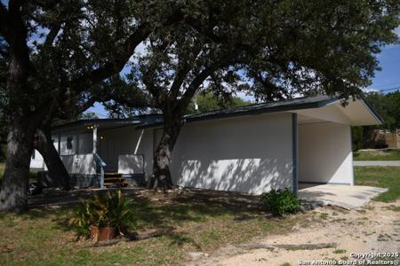 1155 Pecan