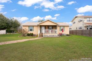 592 E ZIPP RD