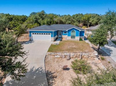1094 Whispering Hills