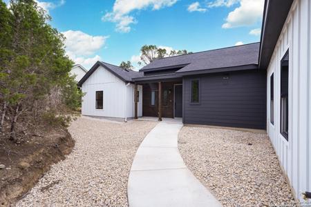580 Compass Rose