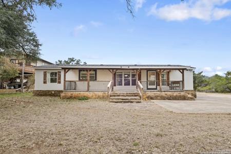 1130 Arcadia Dr