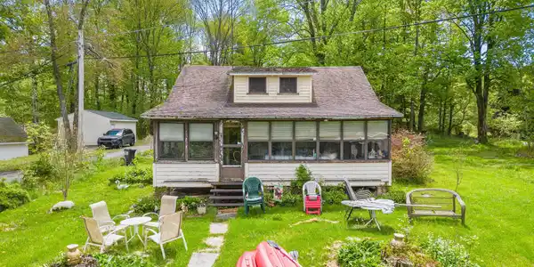 111 Island View Drive