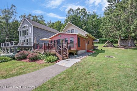 1462 Farnham Road