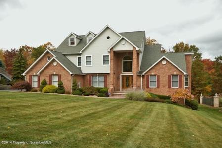 125 Lakeview Drive