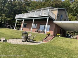 262 Lakeside Dr