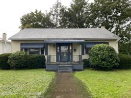 113 Seymour Ave