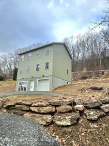 7 1/2 LakeView Drive