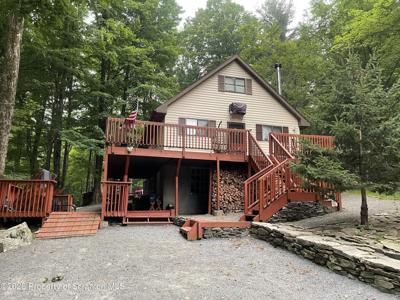 104 Hickory Circle