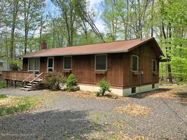 17 Tamarack Dr