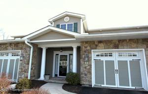 11 Brookfield Circle