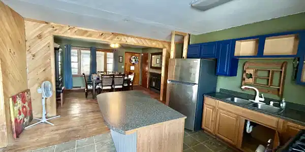 Image 4